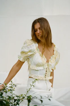 Tops|SABO Amarelo Shirred Top